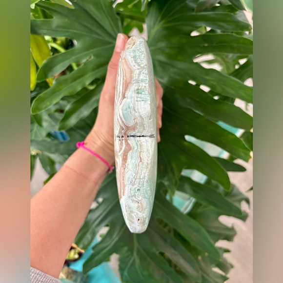 Blue Caribbean Calcite Heart - Picture 3 of 6